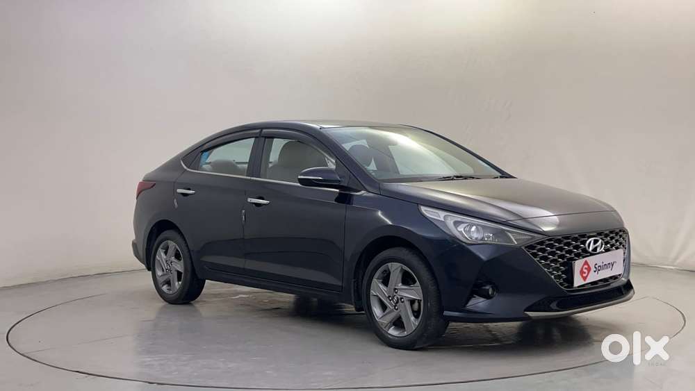 Hyundai Verna 1.5 Sx Ivt, 2022, Petrol