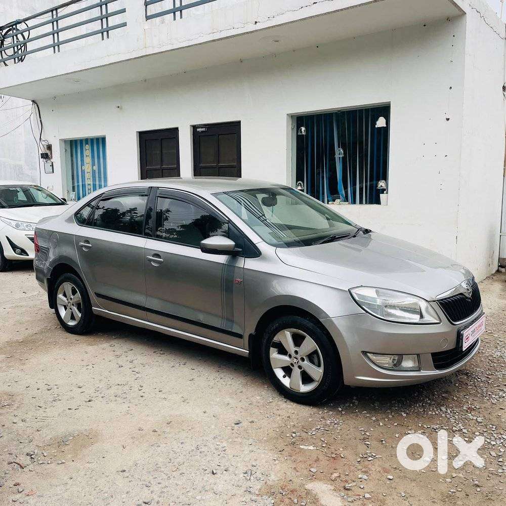 Skoda Rapid 1.6 Mpi Elegance, 2017, Petrol