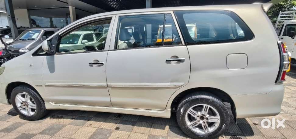 Toyota Innova 2.5 G (diesel) 7 Seater, 2012, Diesel