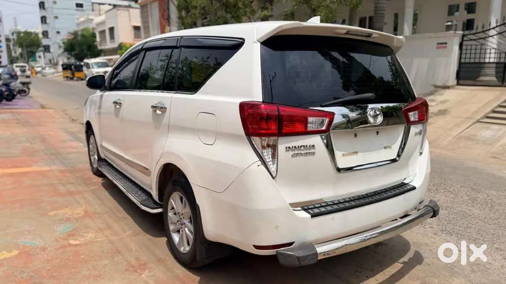 Toyota Innova Crysta 2019 Diesel 8 Setter