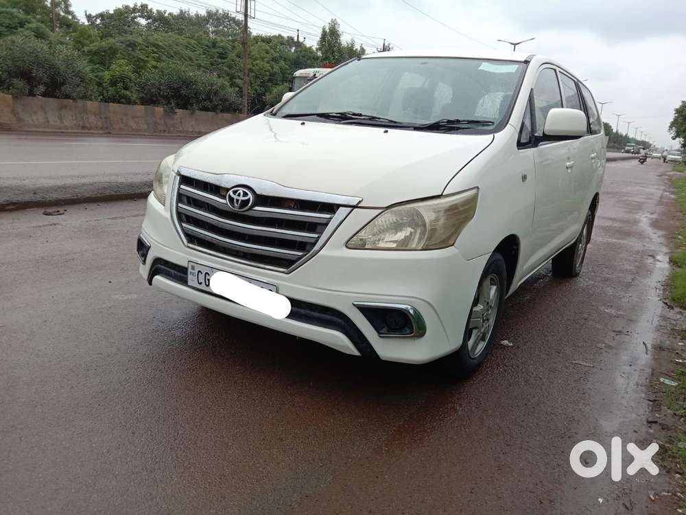 Toyota Innova 2.5 E 8 Str, 2009, Diesel
