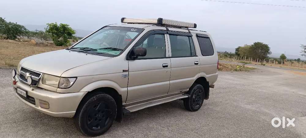 Chevrolet Tavera 2011 Diesel 180000 Km Driven