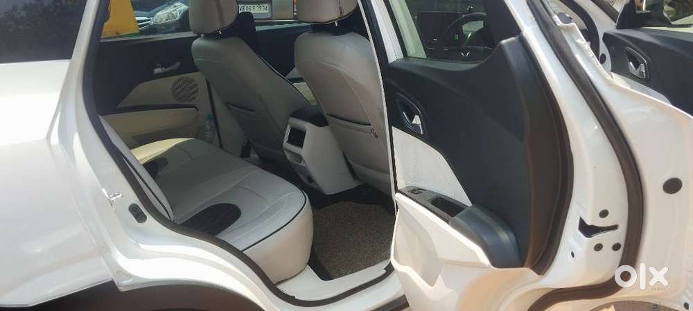 Mahindra Xuv 3xo Ax5 Pm Mt, 2024, Diesel