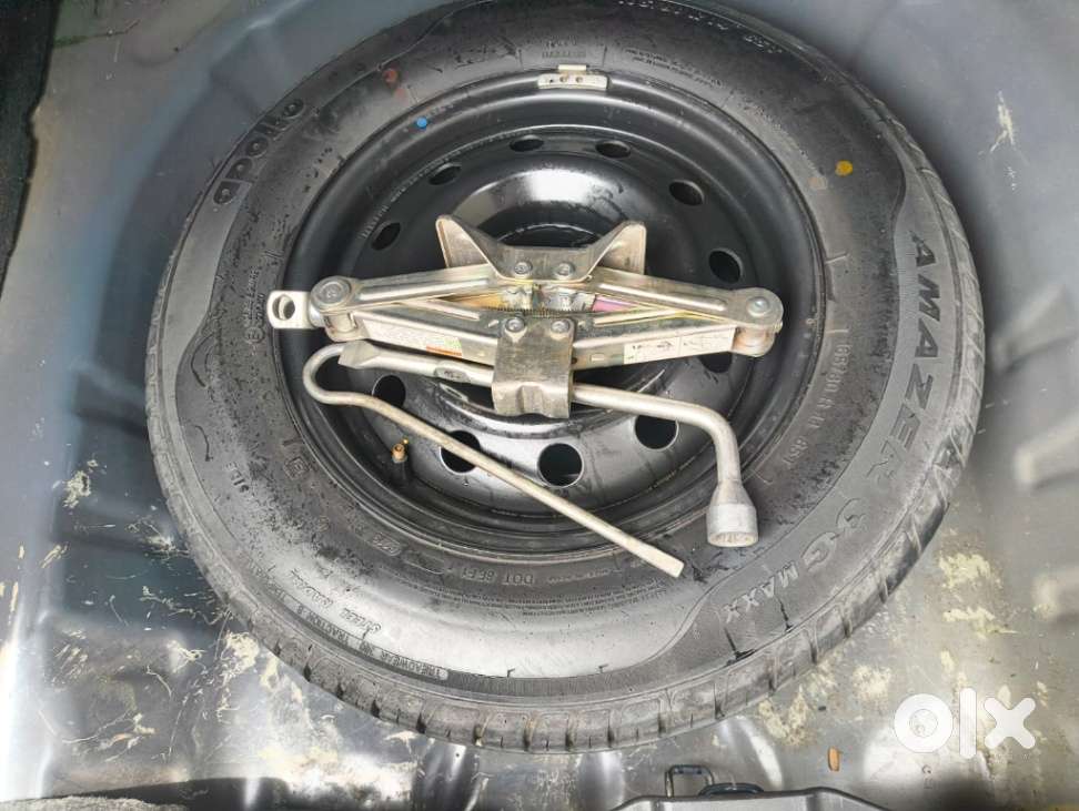 Maruti Suzuki Dzire 1.2 Zxi Amt, 2017, Petrol