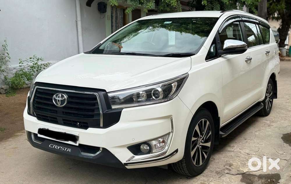 Toyota Innova Crysta 2023 Diesel Manual