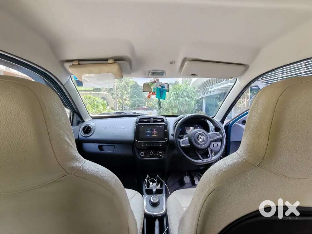 Renault Kwid Rxt Amt (automatic) Petrol  Zanskar Blue  22,800 Km