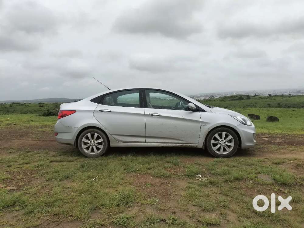 Hyundai Fluidic Verna 2012