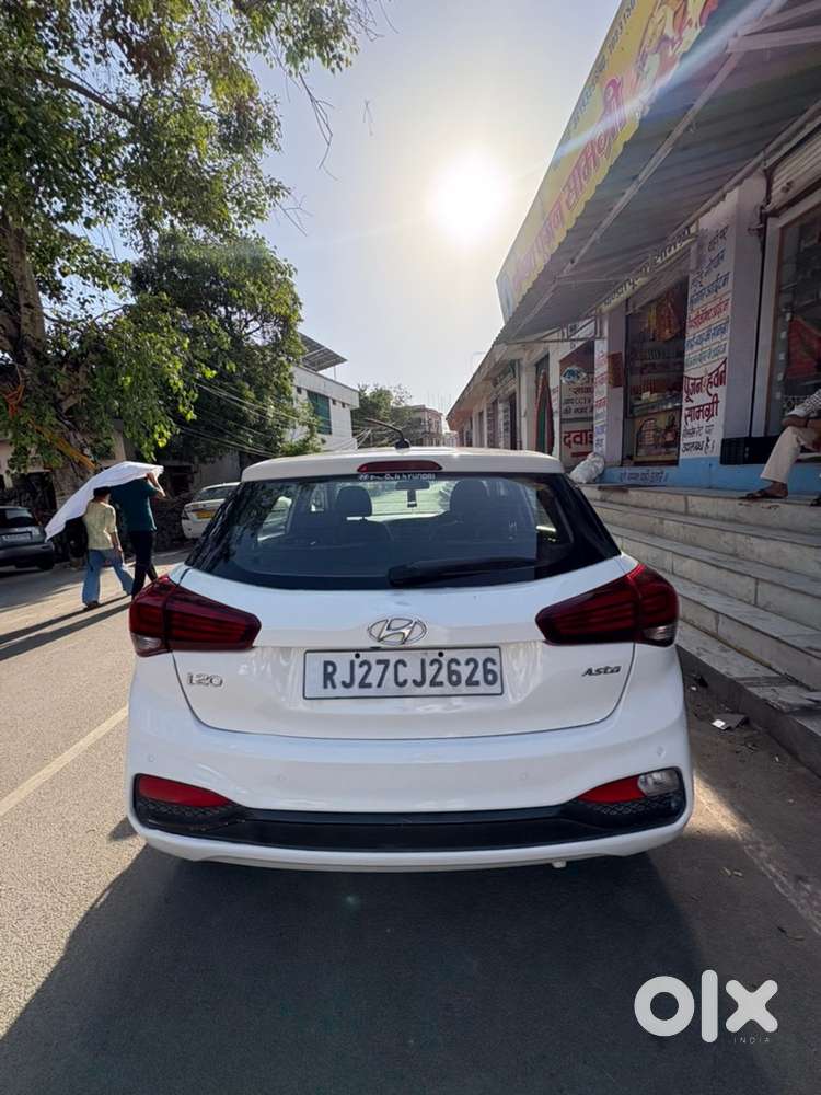 Hyundai Elite I20 Asta (o) 2018  Top Model  White  Vip No. 2626