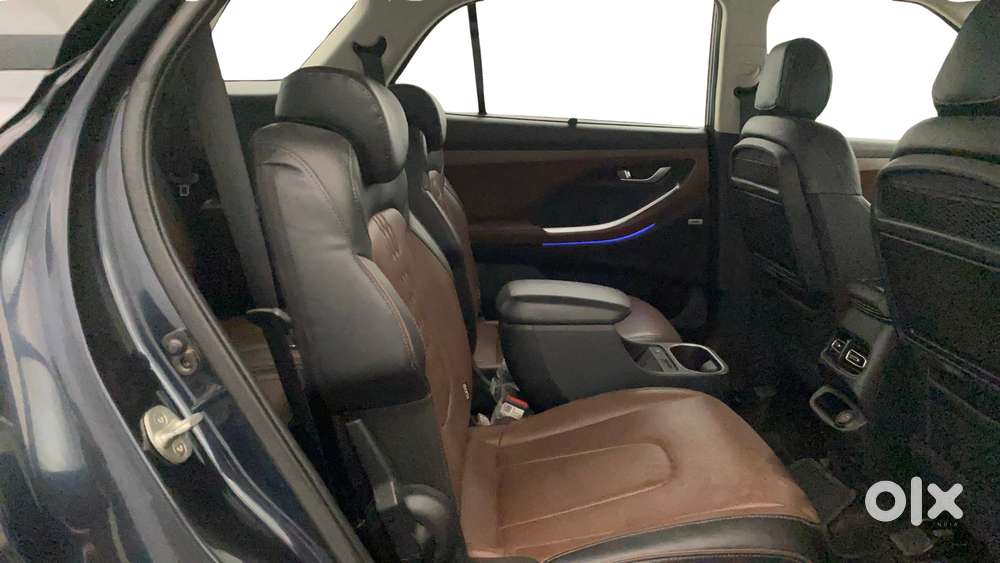 Hyundai Alcazar 2.0 Signature (o) Petrol At 6 Str, 2021, Petrol