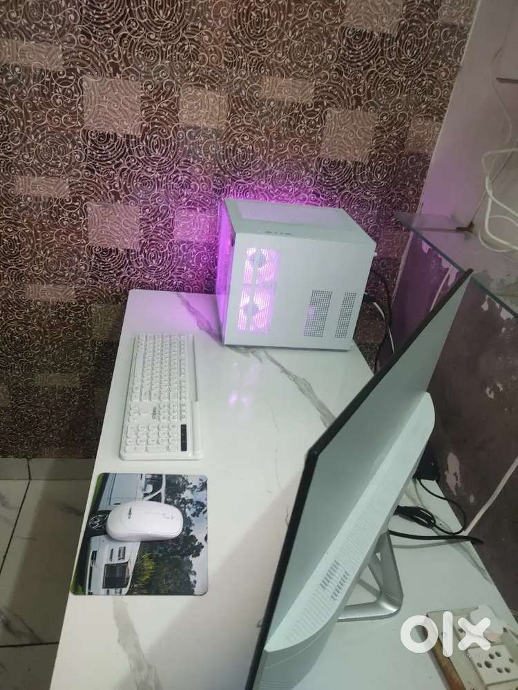 Only 20 days old pc