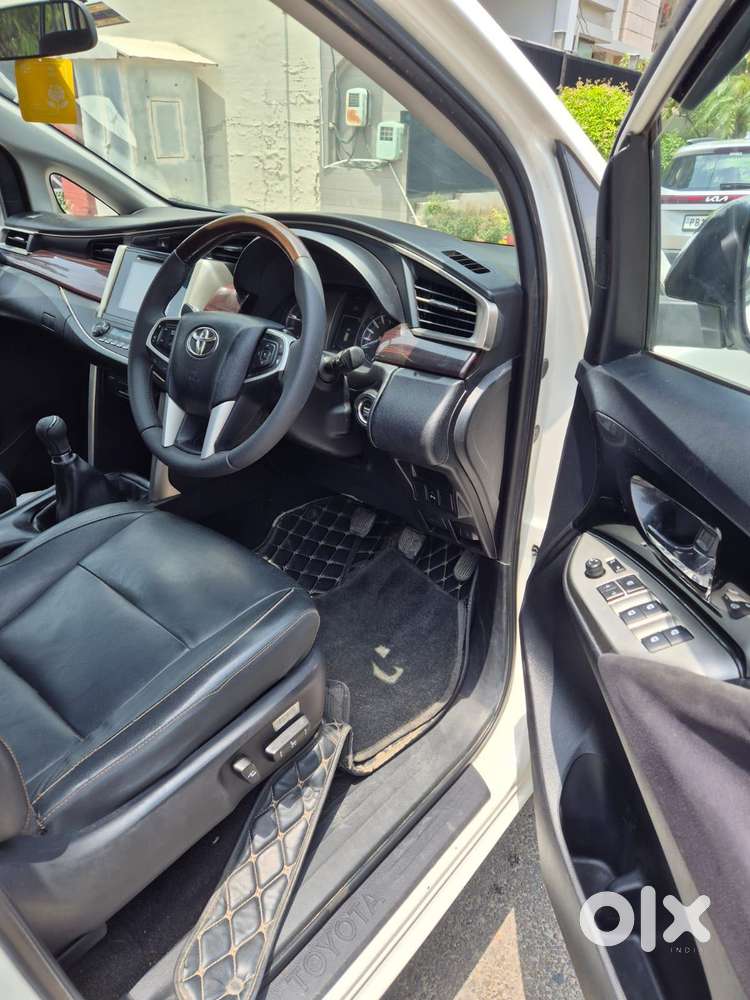 Toyota Innova Crysta 2.4 Zx Mt, 2018, Diesel