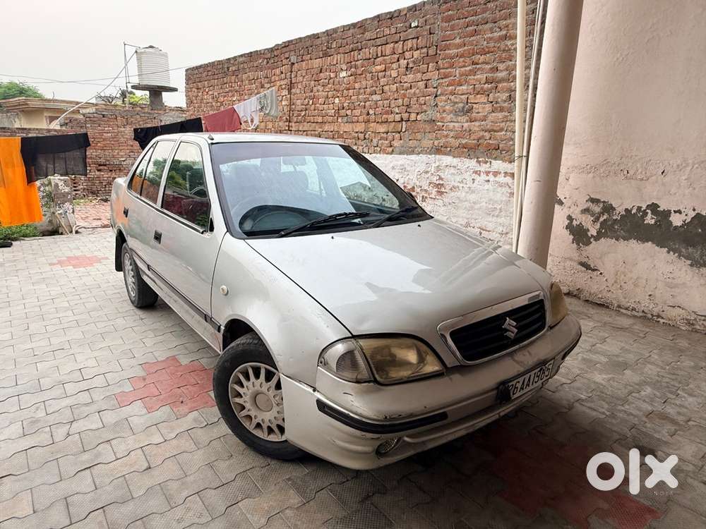 Maruti Suzuki Esteem Petrol 2005