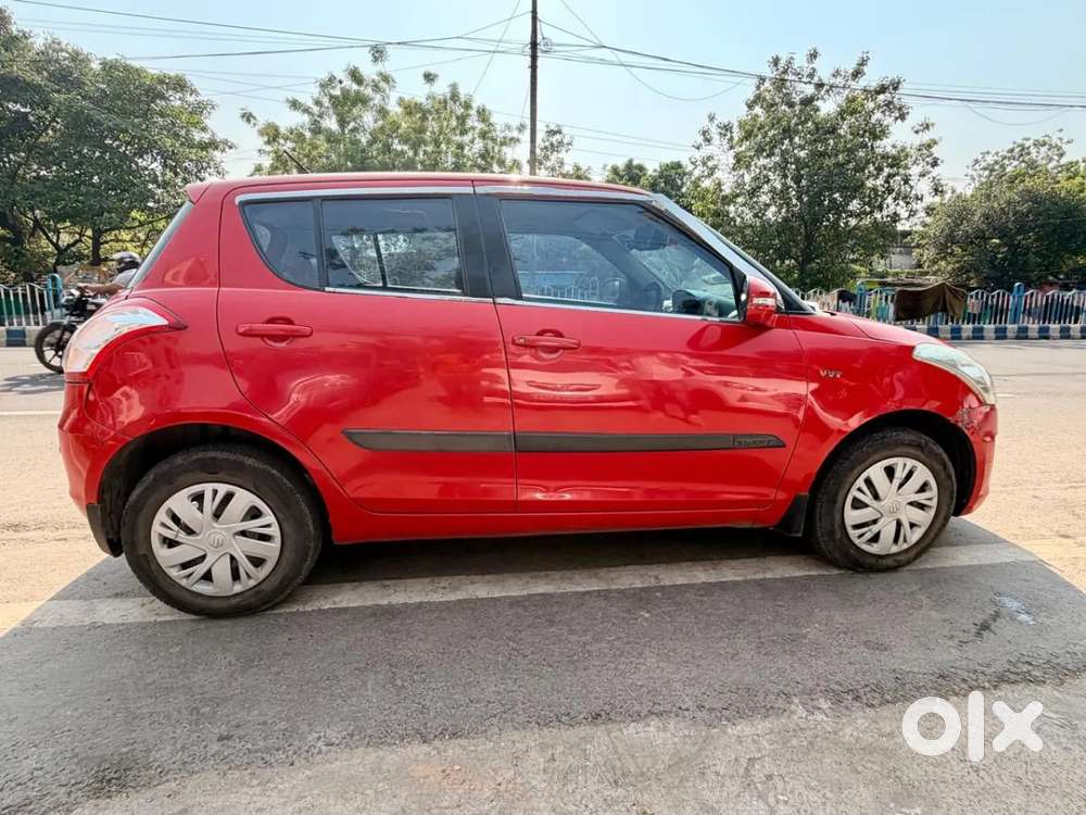Maruti Suzuki Swift Vxi, 2017, Petrol