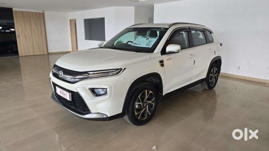 Toyota Urban Cruiser Hyryder 1.5 S Hybrid, 2023, Petrol