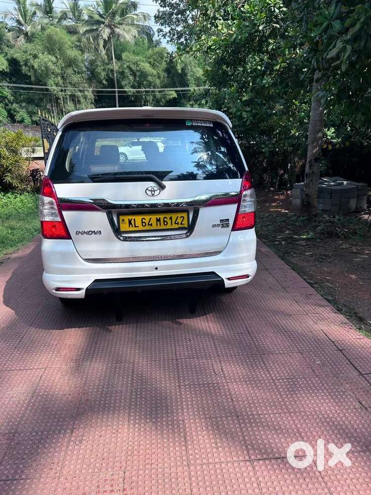 Toyota Innova Diesel 225000 Km Driven