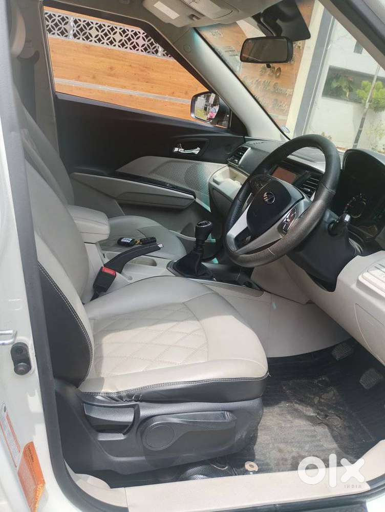 Mahindra Xuv300 W8, 2020, Petrol