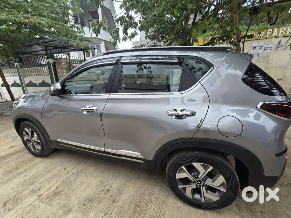 Kia Sonet Htx 1.5 Diesel Manual Topend With Sunroof  2022 Model