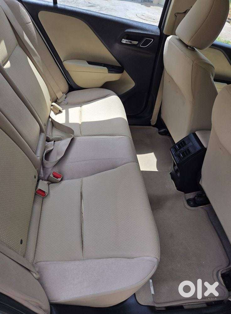 Honda City I-vtec V, 2018, Petrol