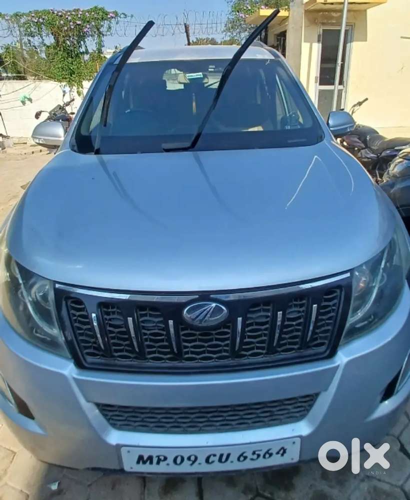Mahindra Xuv500 2016 Diesel 45000 Km Driven