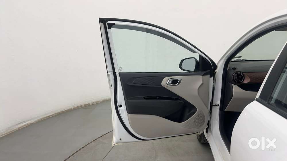 Hyundai Aura Sx 1.2 (o) Petrol, 2022, Petrol