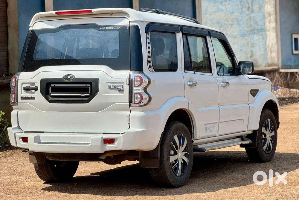 Mahindra Scorpio S4 Plus, 2016, Diesel