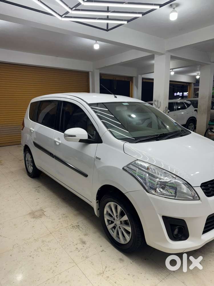 Maruti Suzuki Ertiga Zdi 2015, Driven 100000 Km Only.