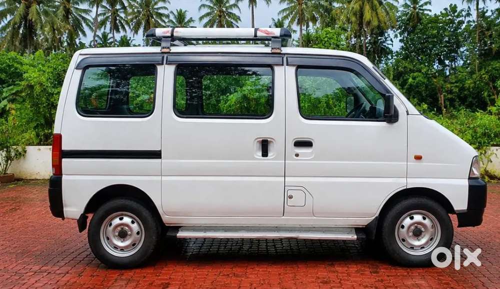 Maruti Suzuki Eeco 7 Seater Ac Petrol Manual 2011