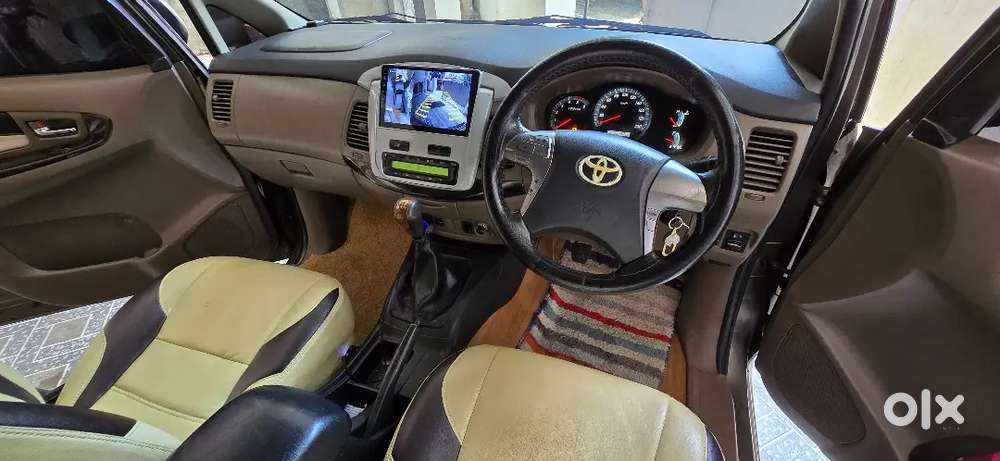 Toyata Innova 2016 Model Diesel/ Well Maintained / No Issues