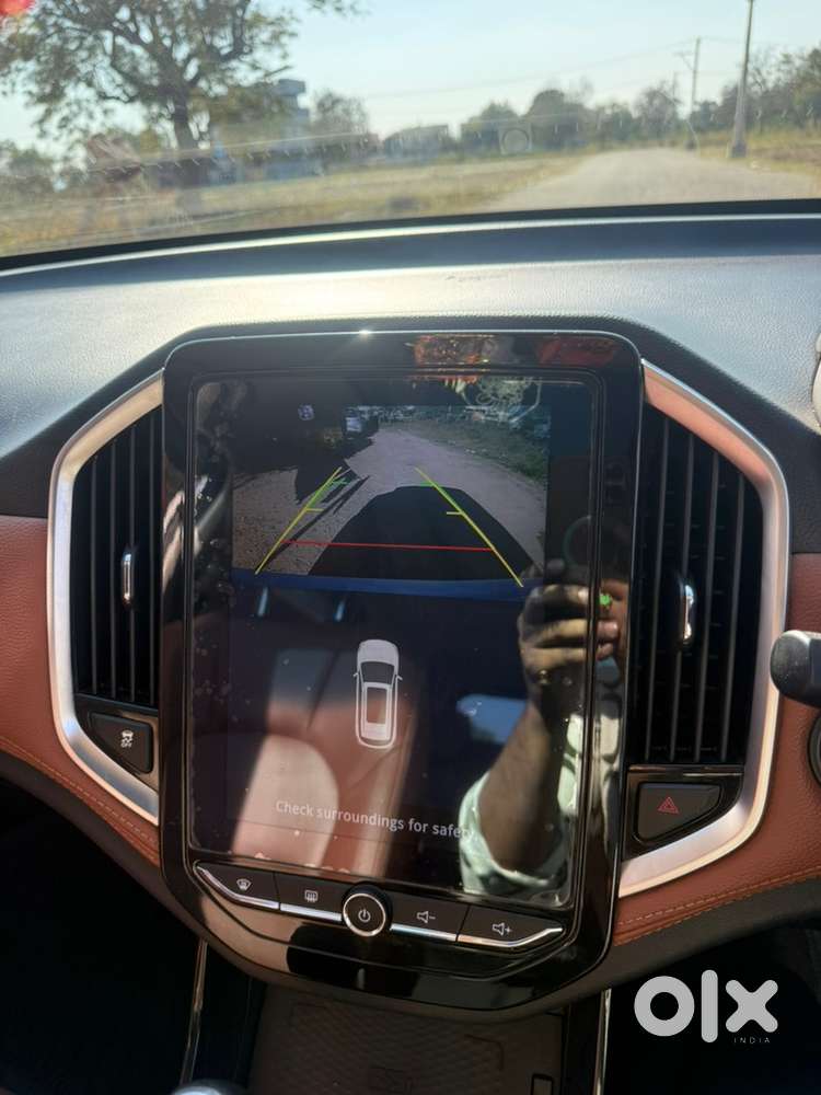 Mg Hector Plus 2022 Diesel Well Maintained