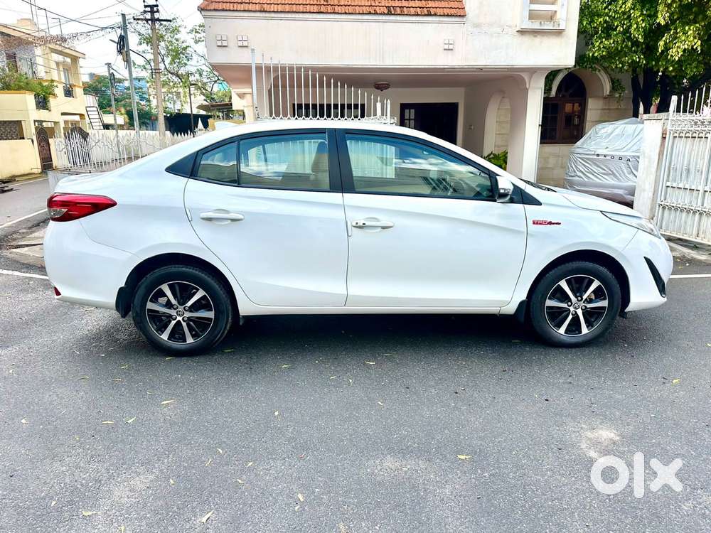 Toyota Yaris G Cvt, 2021, Petrol