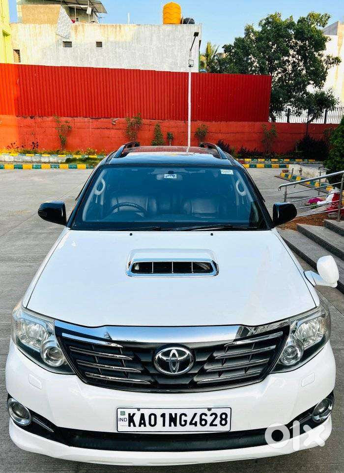 Toyota Fortuner 3.0 4x4 Manual, 2015, Diesel