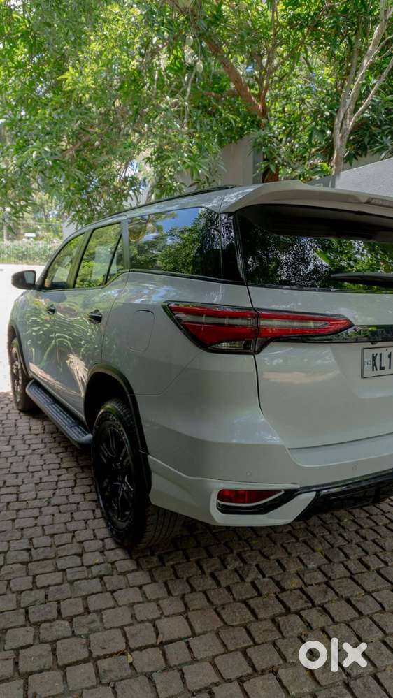 Fortuner 2023 4x2 At Diesel - Customised, Dechromed