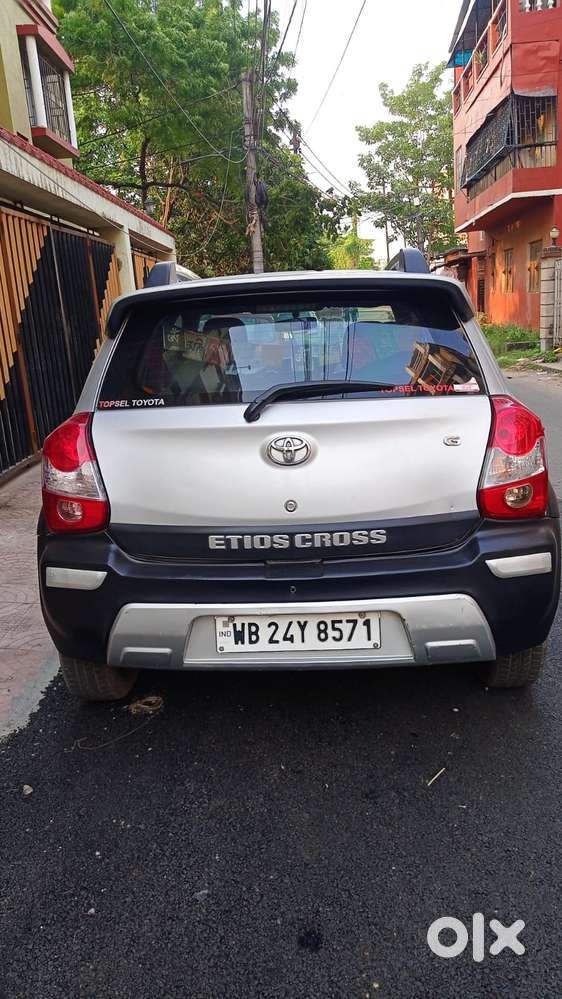 Toyota Etios Cross 1.5l V, 2015, Petrol
