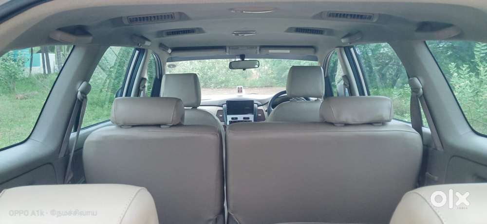 Toyota Innova 2.5 Vx 8 Seater Bs Iv, 2012, Diesel