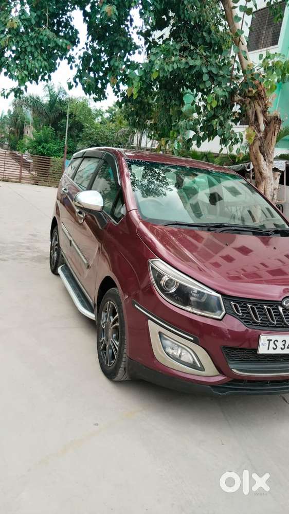 Mahindra Marazzo M8, 2018, Diesel