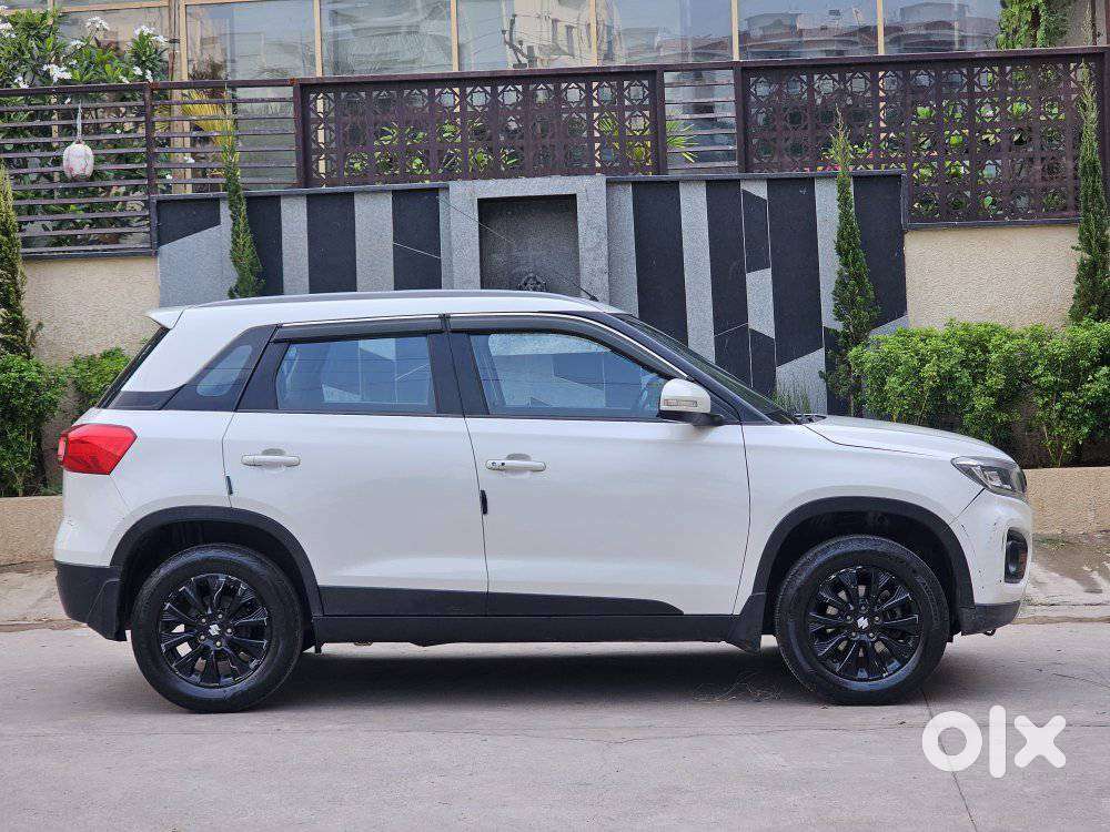 Maruti Suzuki Brezza 1.5 Zxi Smart Hybrid, 2021, Petrol