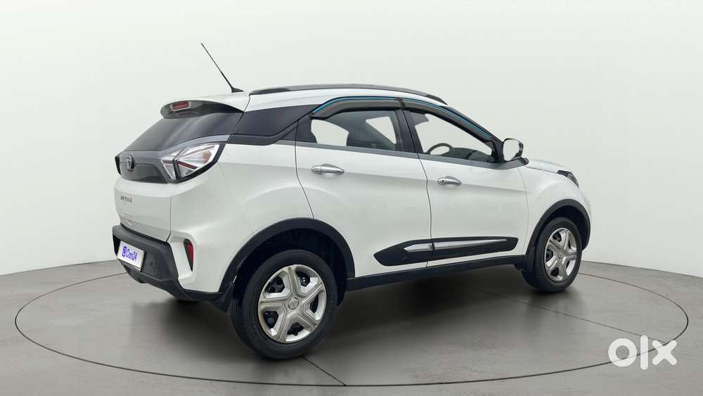 Tata Nexon 1.2 Revotron XM Plus (S), 2020, Diesel