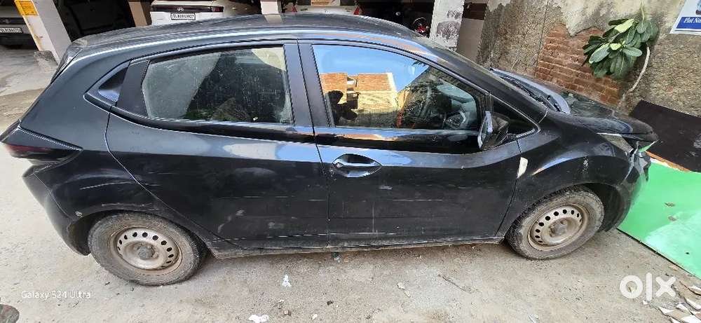 Tata Altroz 1.2 Xe 2020 Petrol Manual