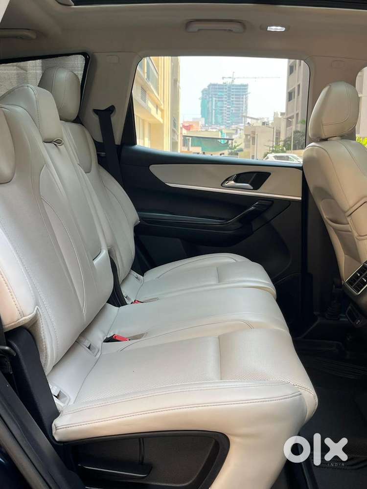 Mahindra Xuv700 2.0 Ax 7 Petrol At Luxury Pack Str, 2022, Petrol