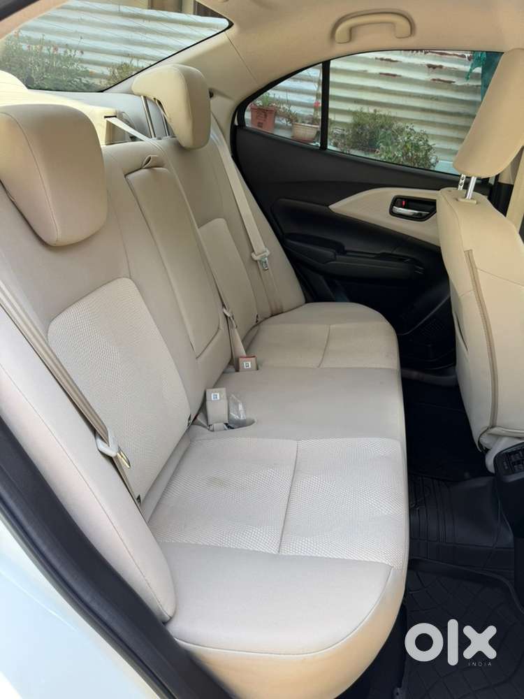 Swift Dzire Automatic  Vxi Ags 2026  5900kms Fancy Number Single Owner
