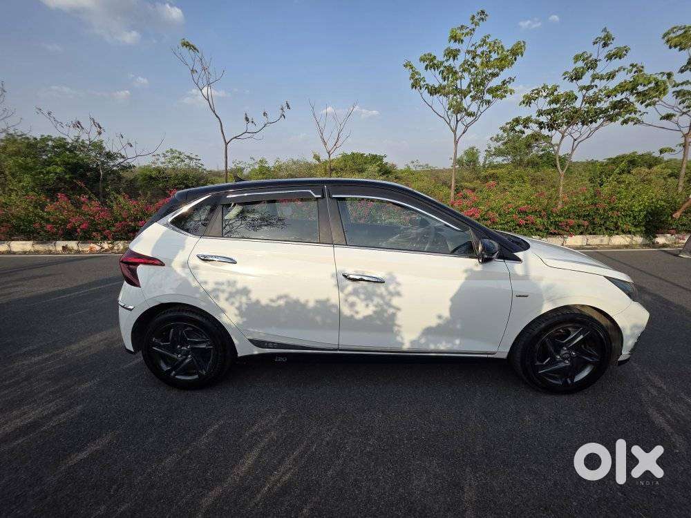 Hyundai I20 Sportz 1.2 Ivt Dual Tone, 2021, Petrol