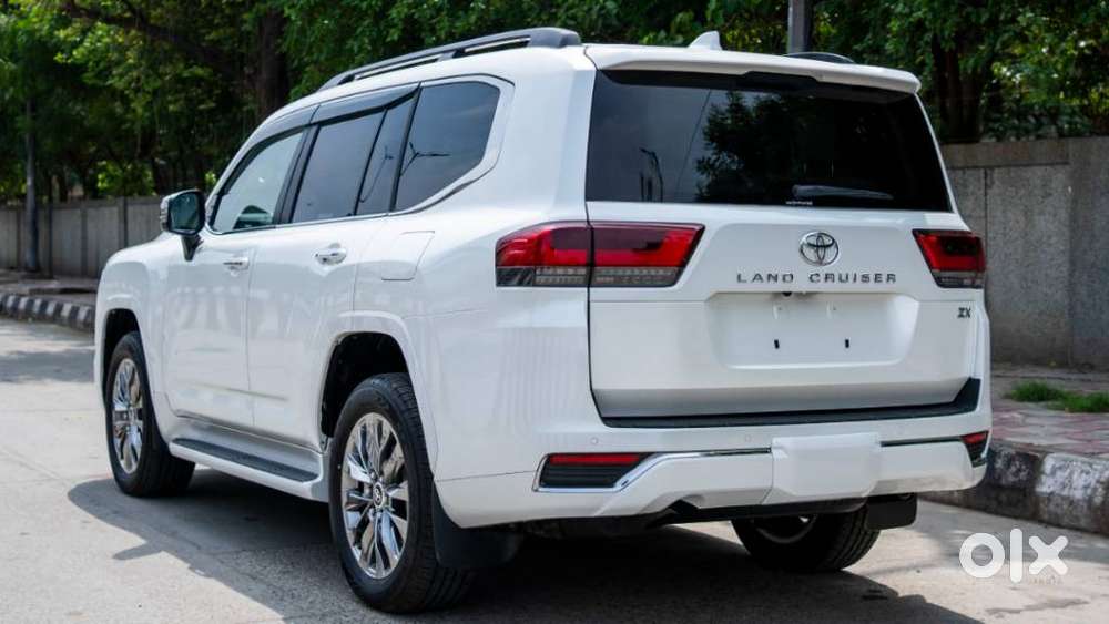 Toyota Land Cruiser Zx Petrol, 2026, Petrol
