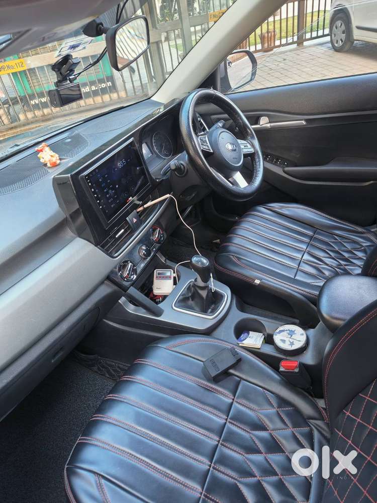 Diesel Seltos, With Ice Cube Fog Lamps, Roof Rails And Touch System