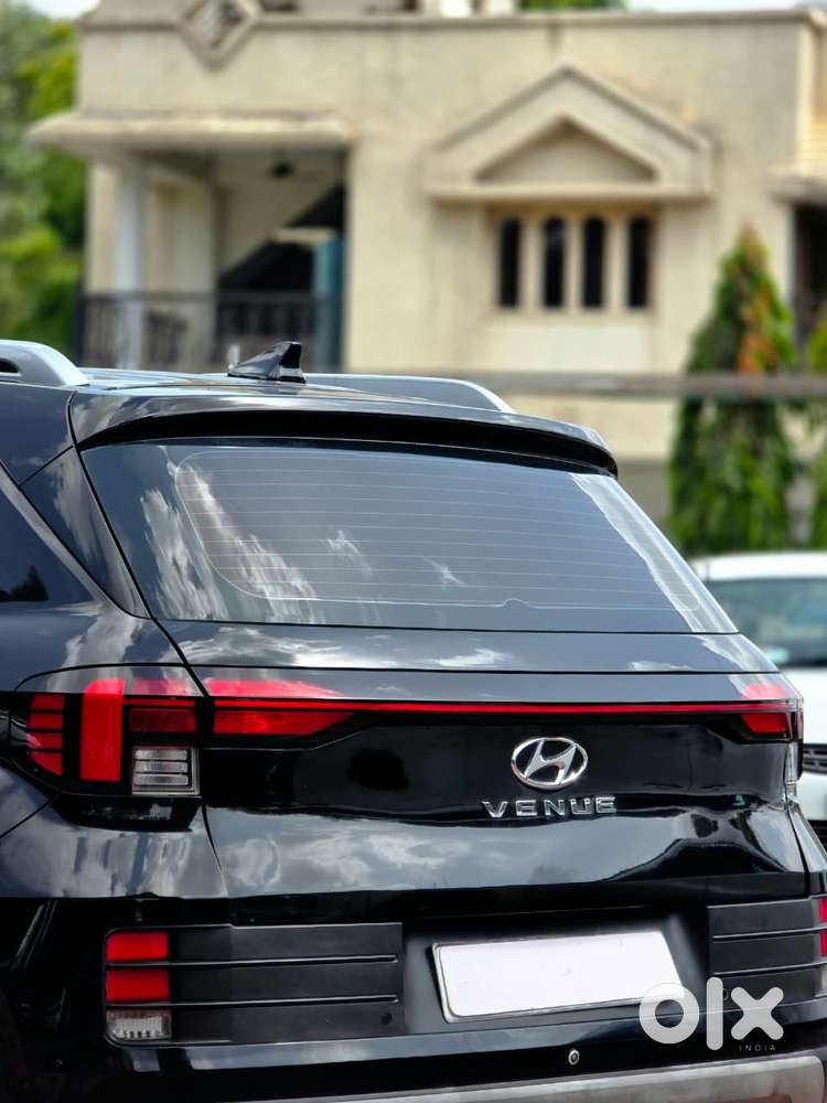 Hyundai Venue 1.2 S Plus, 2023, Cng & Hybrids