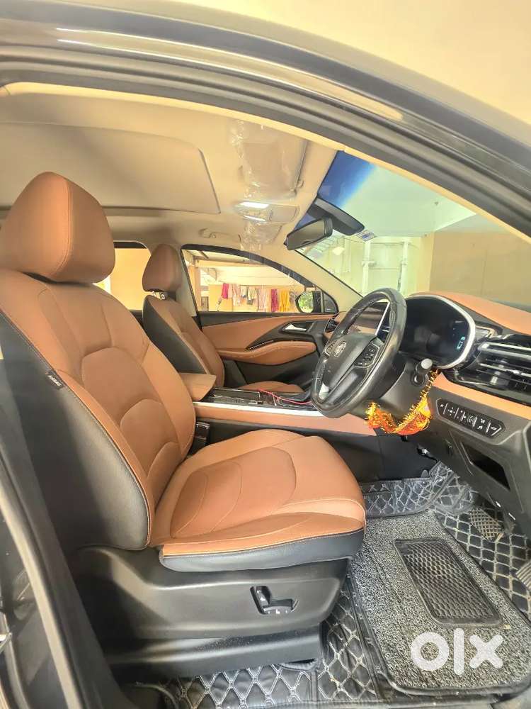 Mg Hector Plus 2023 Petrol 49000 Km Driven