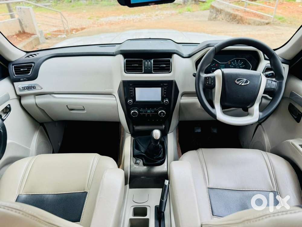 Mahindra Scorpio S10 7 Seater, 2015, Diesel