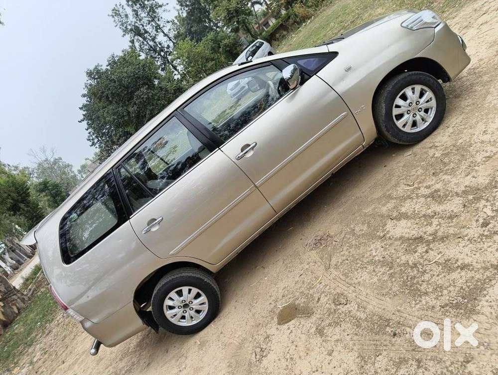 Toyota Innova 2.5 V 7 Str, 2009, Diesel