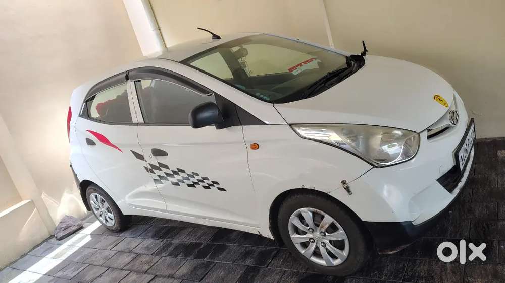 Hyundai Eon Magna + 2013 Petrol Manual
