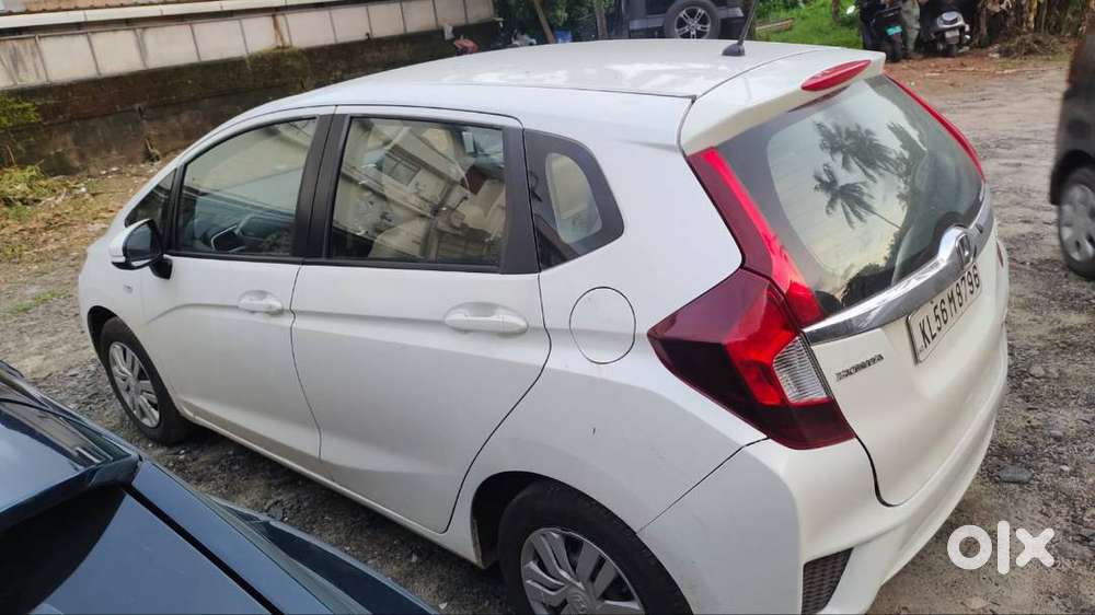Honda Jazz Sv Petrol – December 2015 Model