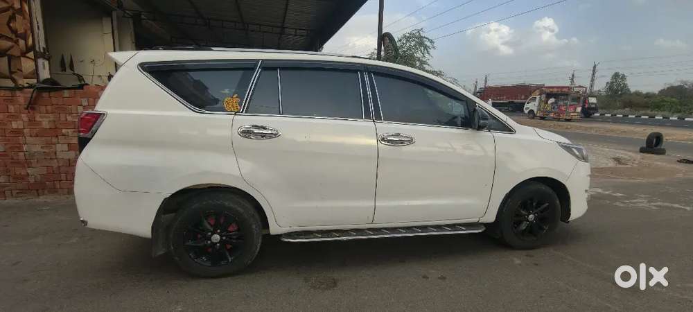 Toyota Innova Crysta 2018 Diesel Manual